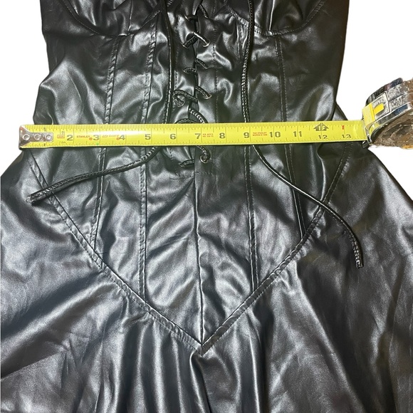 GOTHIC LACE UP MINI DRESS - Picture 7 of 8